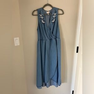 Knox Rose Denim/Chambray Embroidered Dress